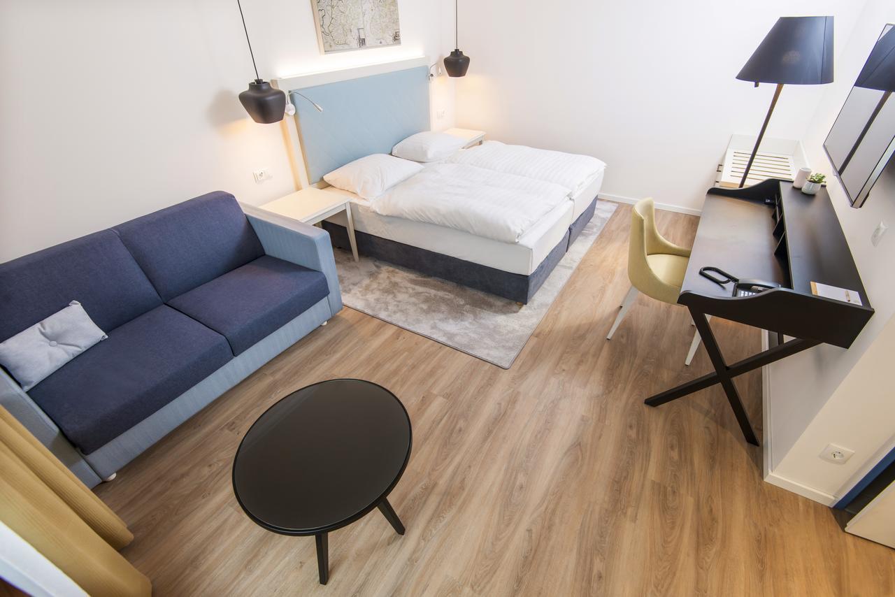 Boutique-Hotel Zur Alten Post ビューズム エクステリア 写真