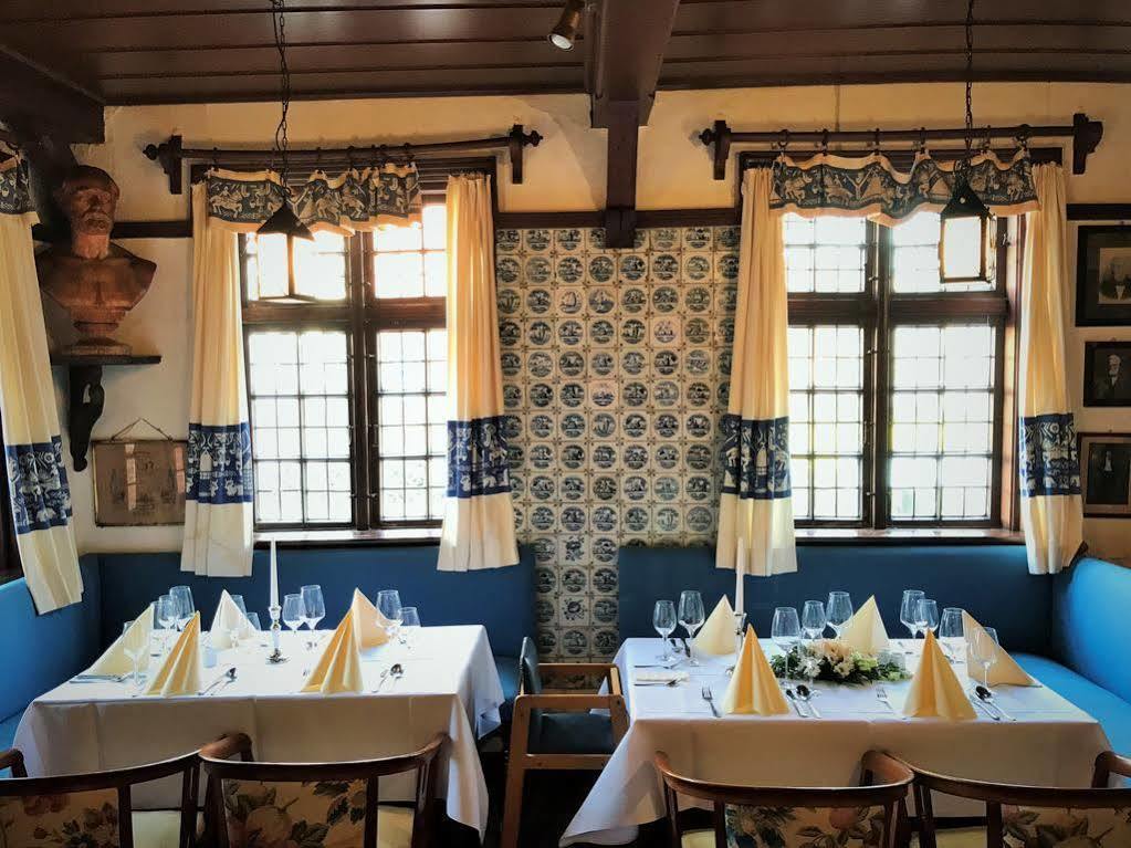 Boutique-Hotel Zur Alten Post ビューズム エクステリア 写真